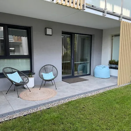 Podczele, Z Tarasem, Ogródkiem I Garażem Podziemnym Apartamento *